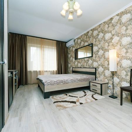 Poznyaky Apartments Patriotika Kiev Eksteriør bilde
